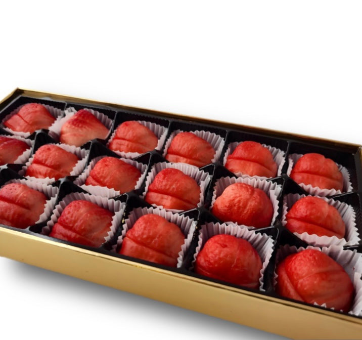 Bergen Marzipan 18 piece Strawberry Gift Box